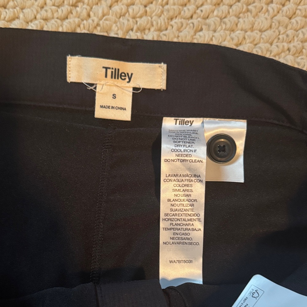 Skort—black—-tilley sz small - Picture 2 of 6